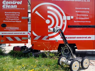 Inspektionskamera Canal Control vor dem TV Fahrzeug