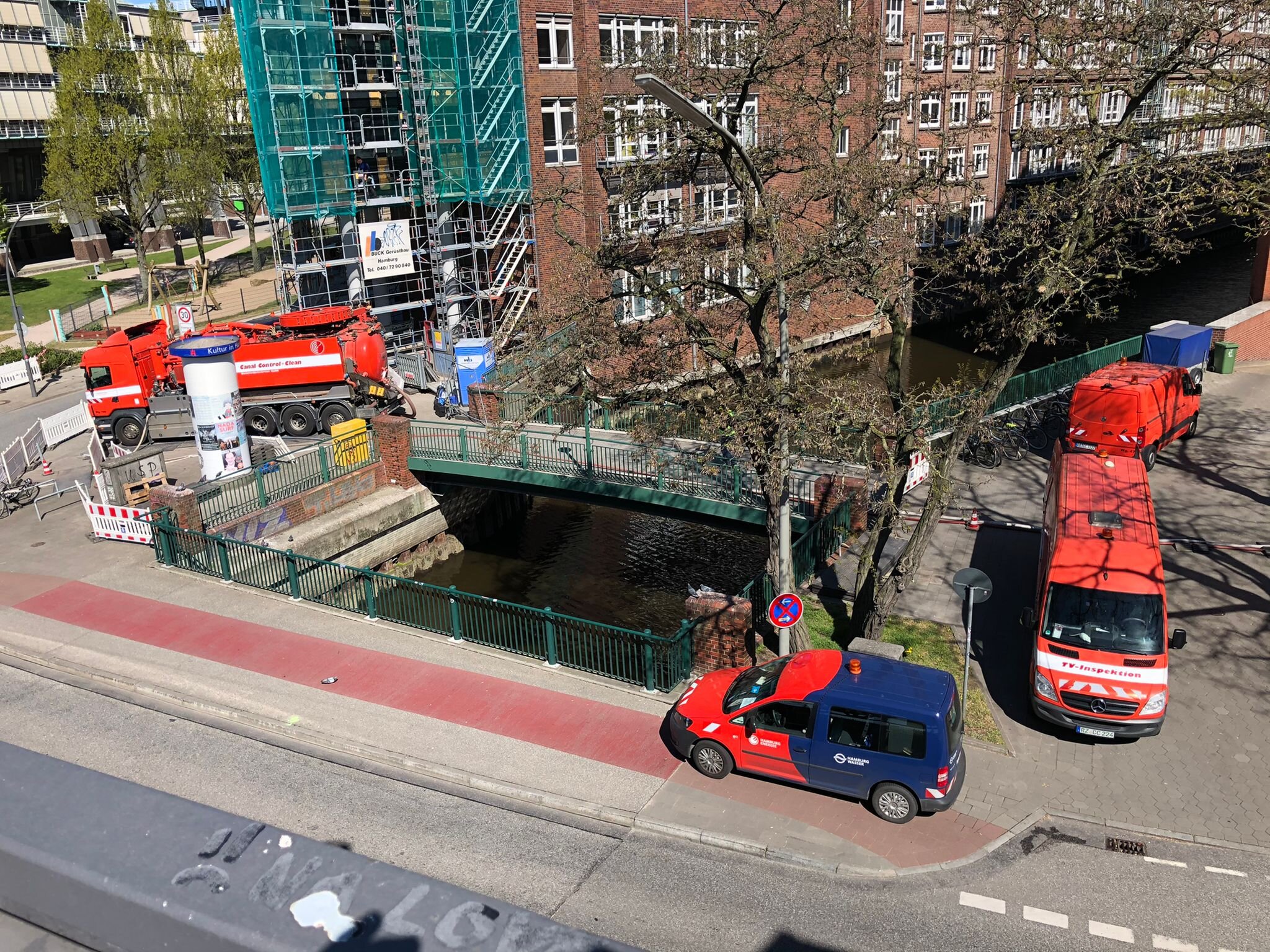 Düker Arbeiten Canal Control in Hamburg